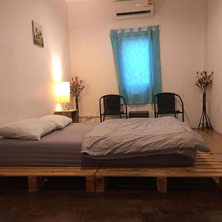 Zee Thai Hostel Μπανγκόκ Εξωτερικό φωτογραφία