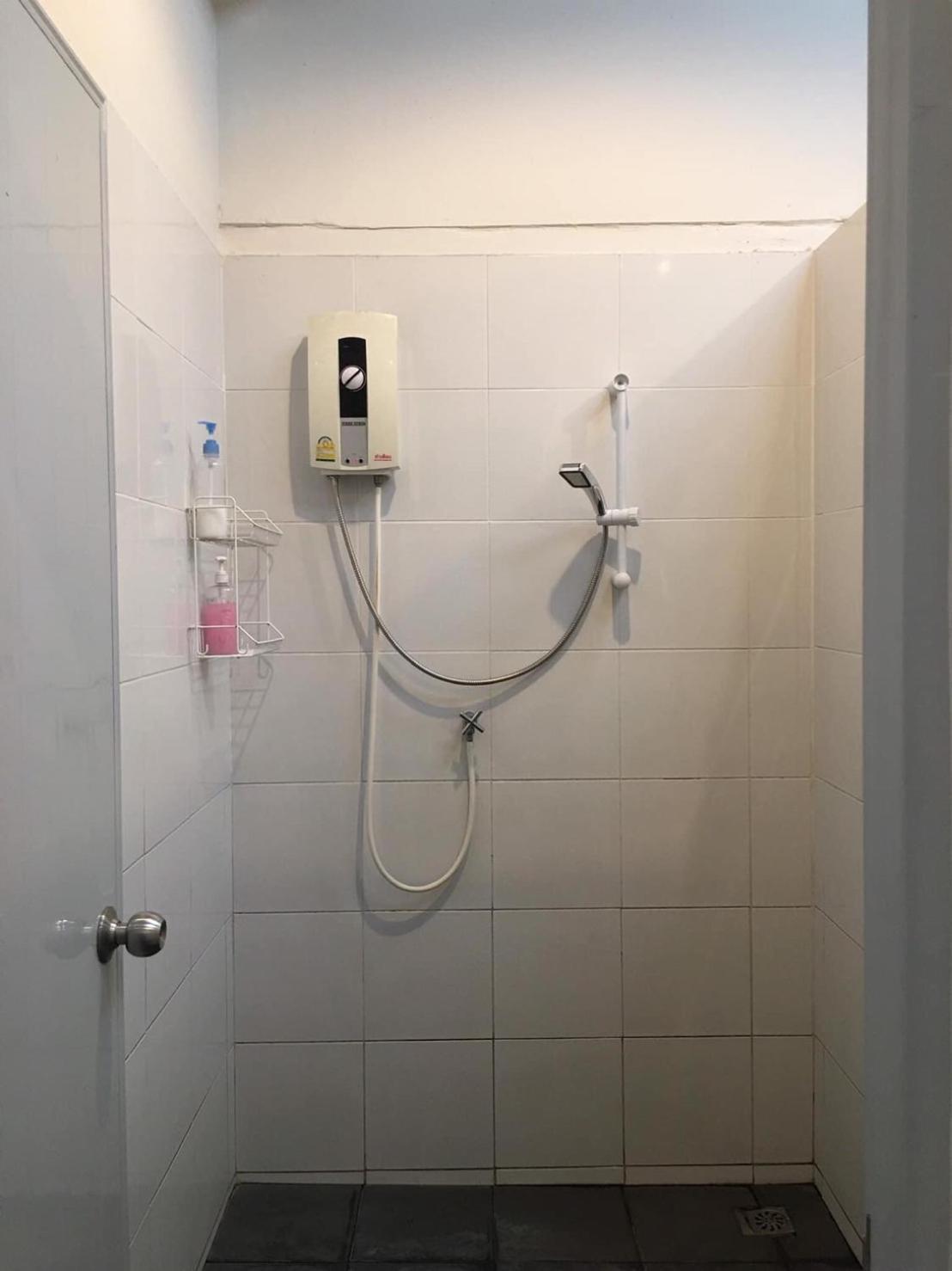 Zee Thai Hostel Μπανγκόκ Εξωτερικό φωτογραφία