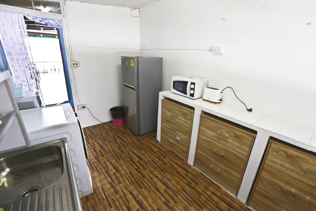 Zee Thai Hostel Μπανγκόκ Εξωτερικό φωτογραφία